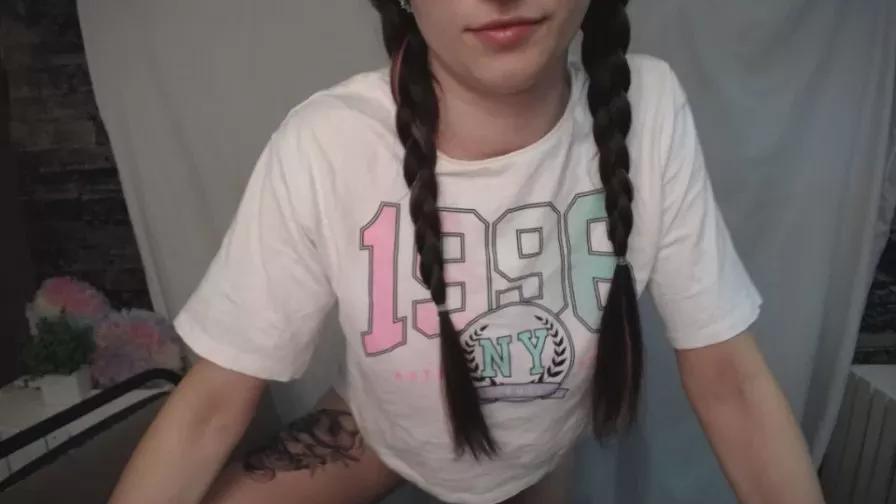 TaisaaHotg_ webcams show profile image 