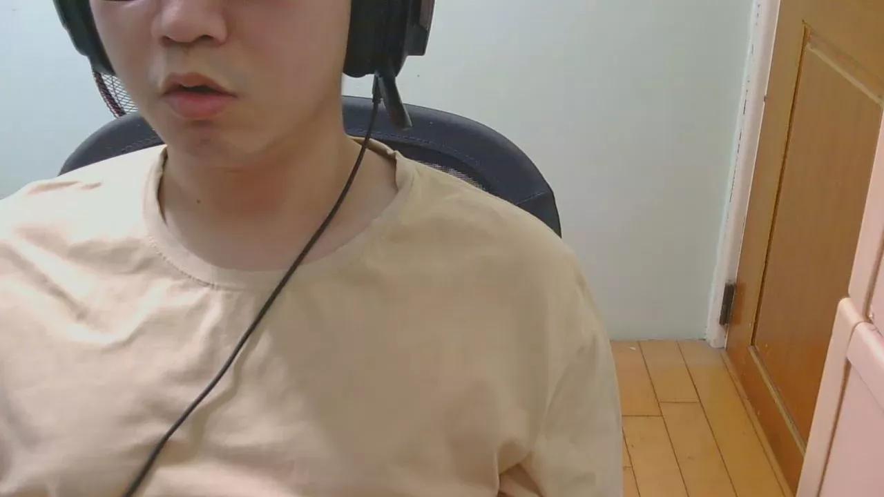 talltalllion from Cam4