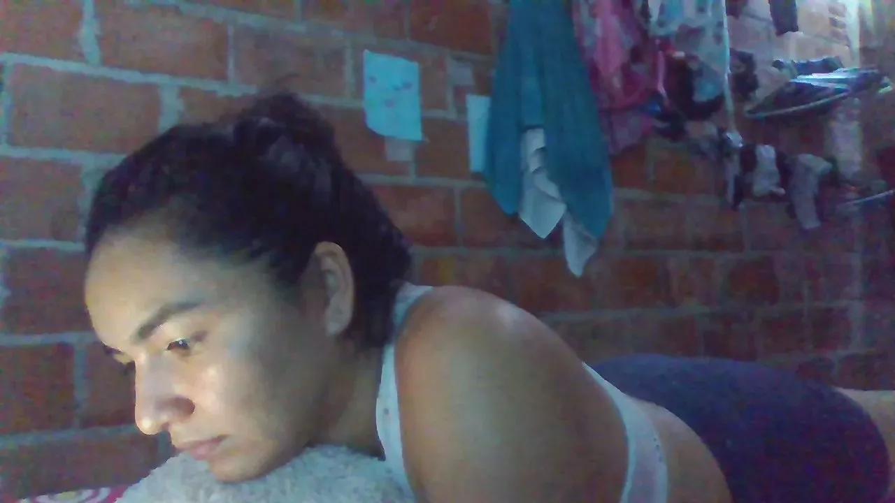 tatii4 from Cam4