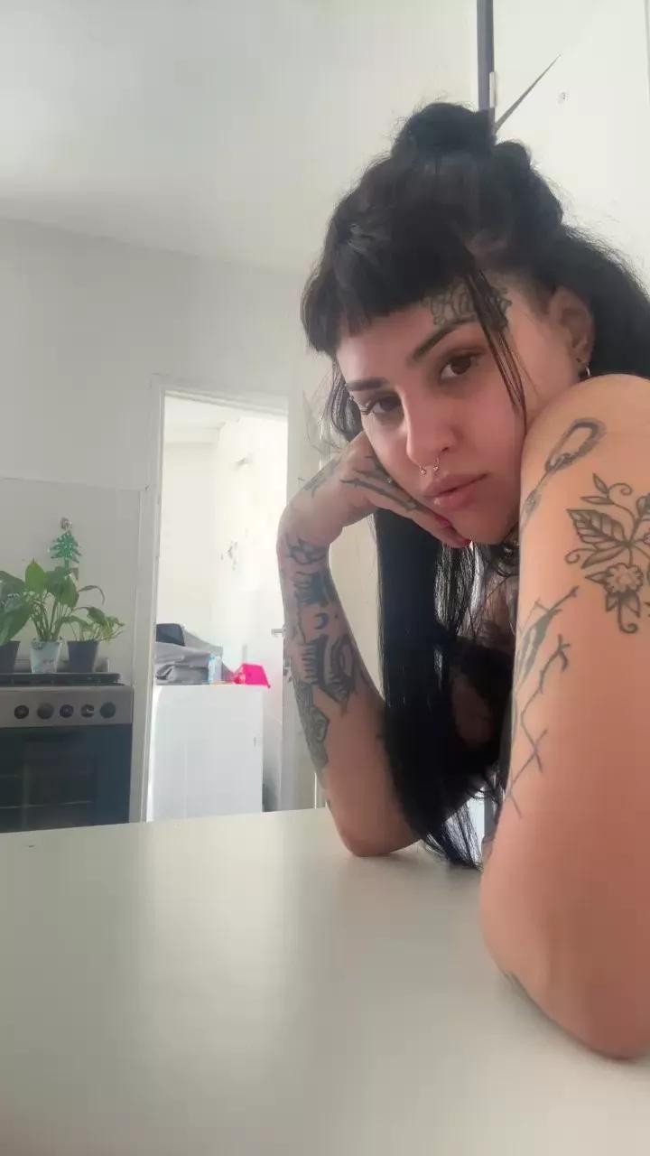 tattoobabe_sexy from Cam4