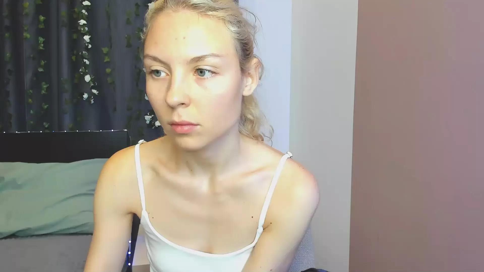 TheaDuell on Cam4
