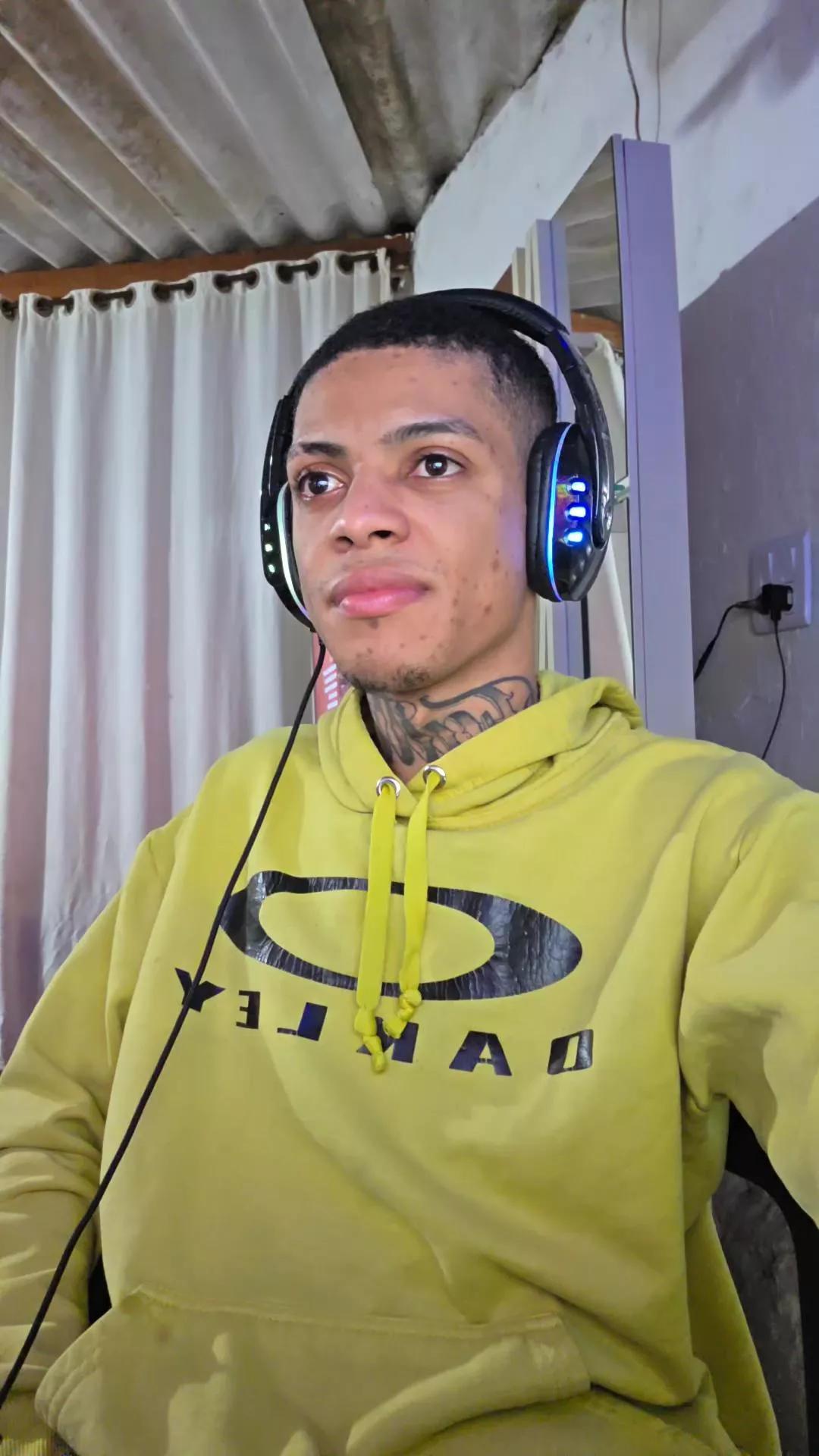 Tielmendezlopez webcams show profile image 