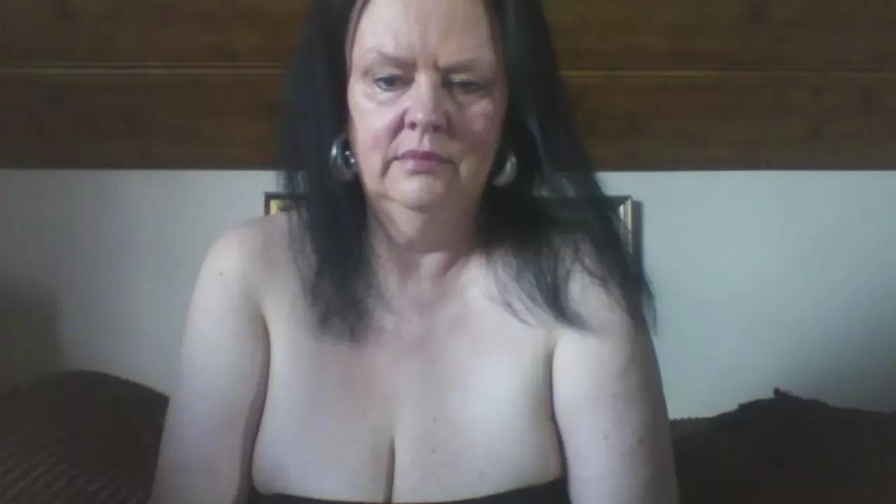 TiffanyMilf from Cam4