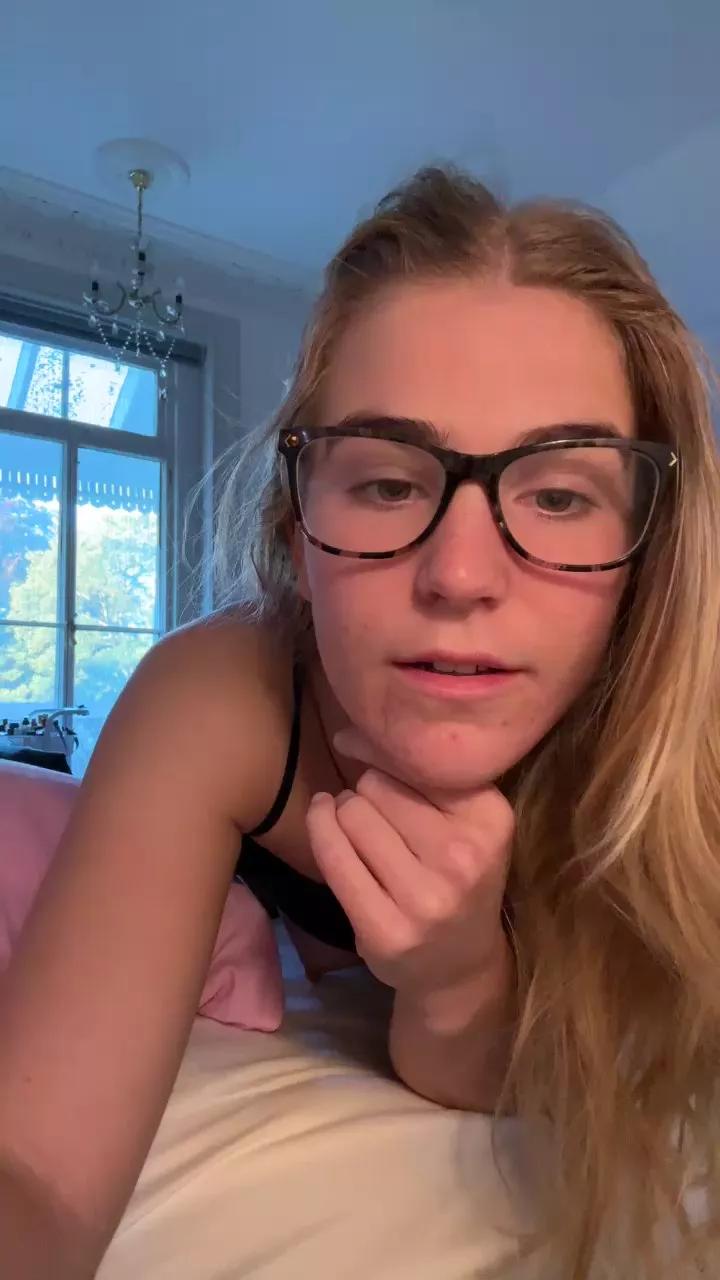 Tightteen69 webcams show profile image 
