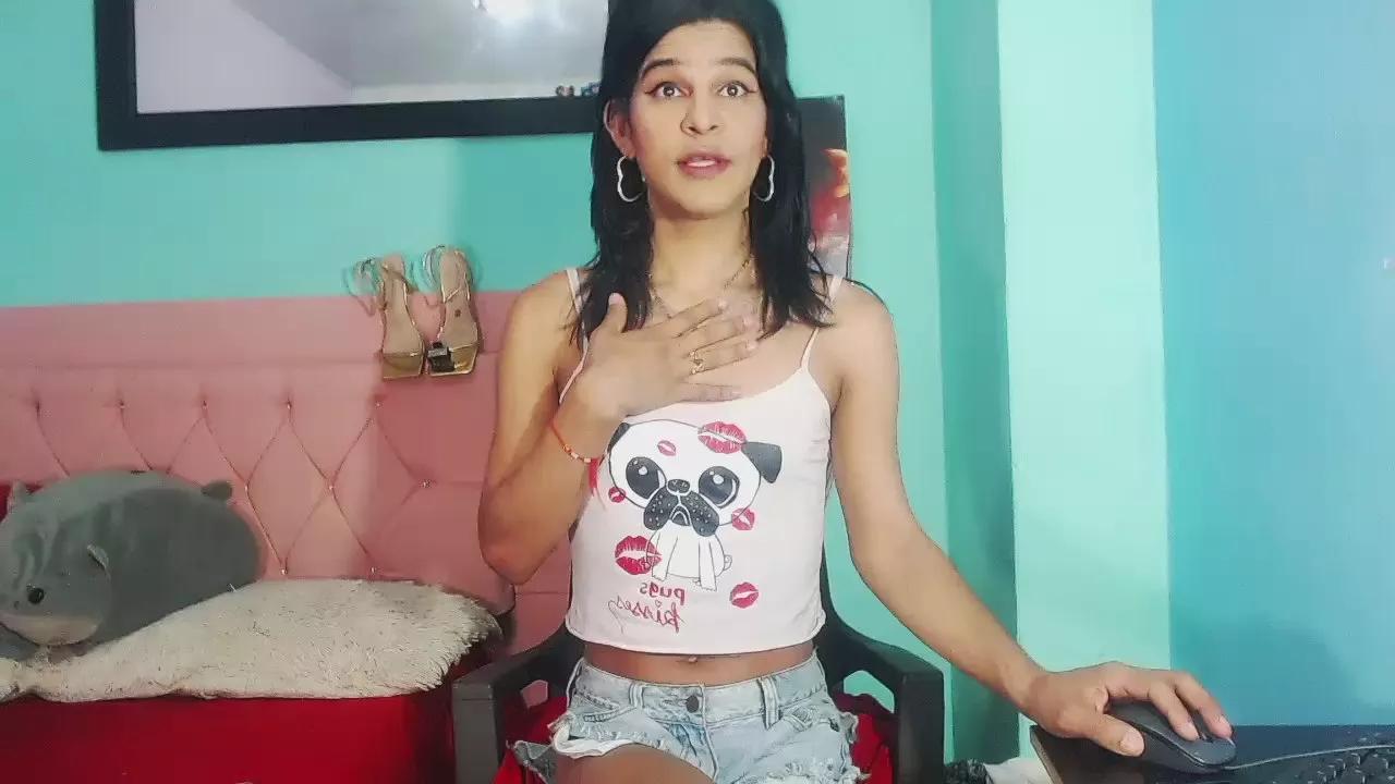 titania_000 from Cam4