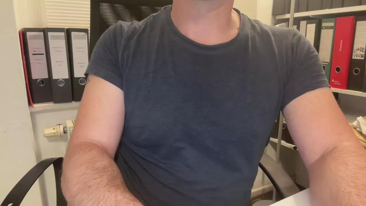 tktwo from Cam4