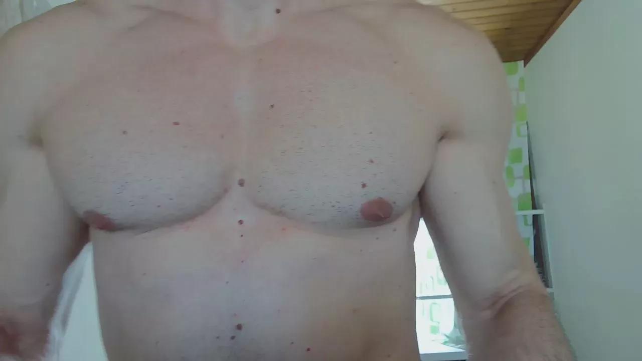 toptrainerr from Cam4