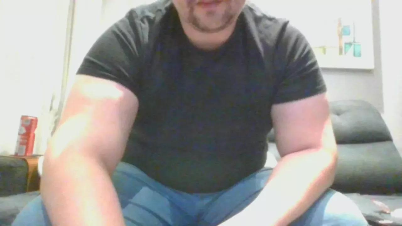 Tropical_guy92 webcams show profile image 