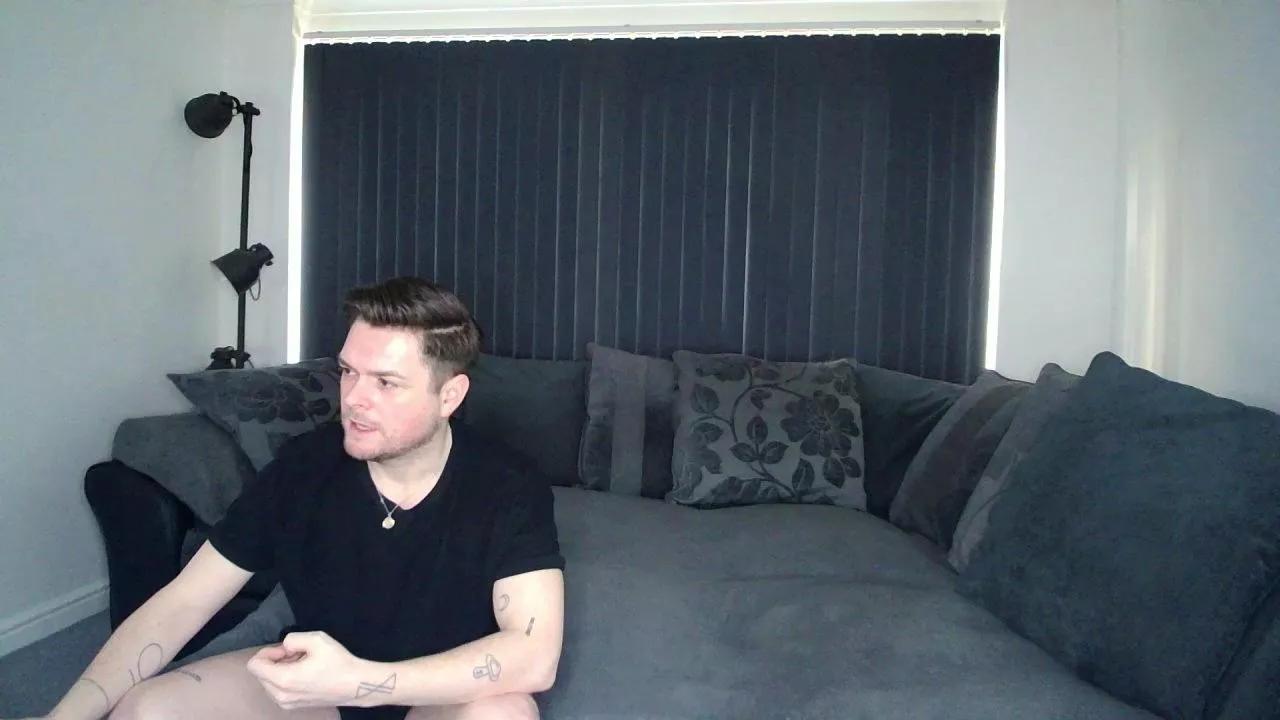 TwoTwinkHusband from Cam4