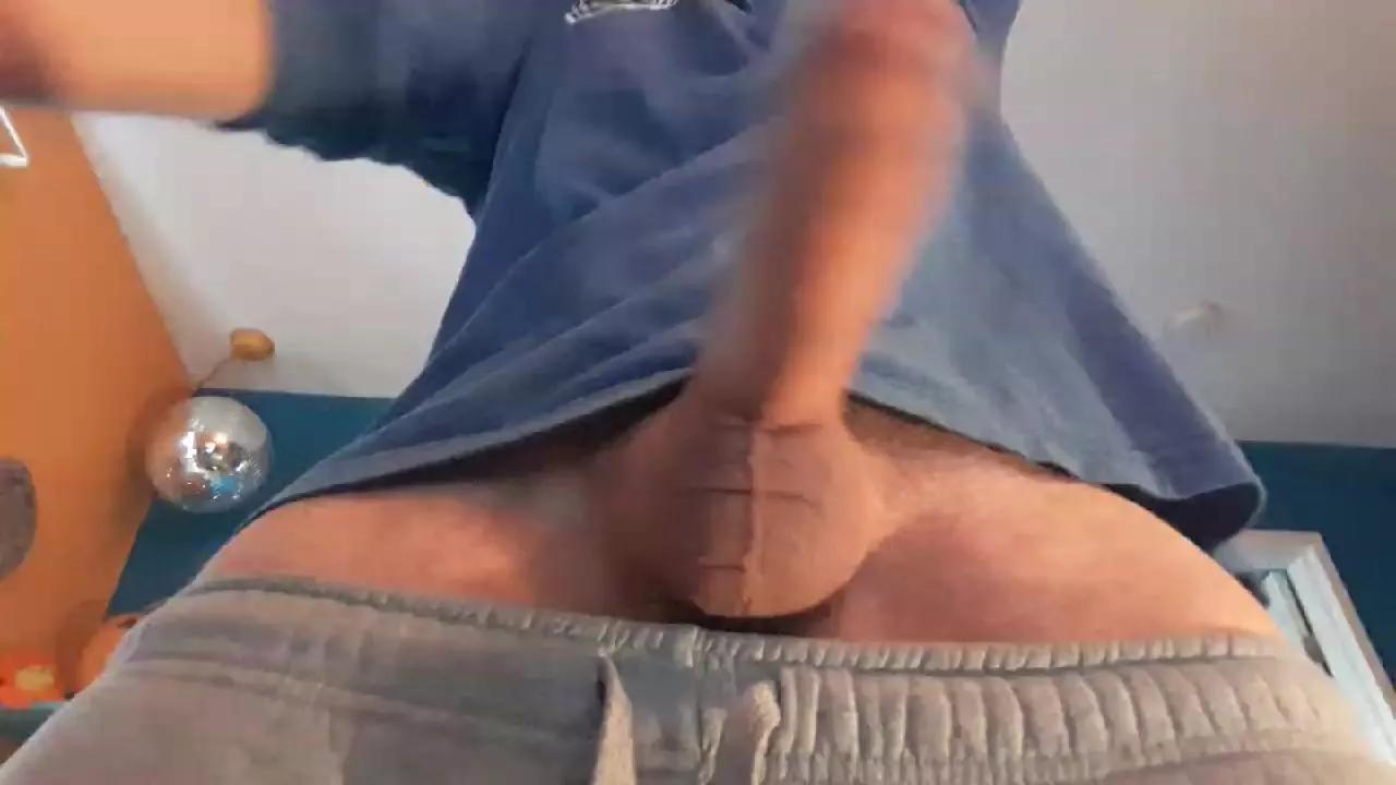 Uncutboy999 from Cam4