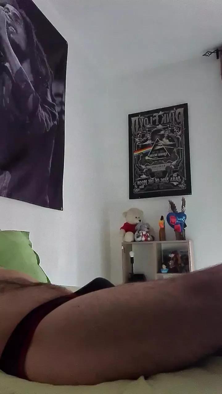 uncutcockitaly from Cam4