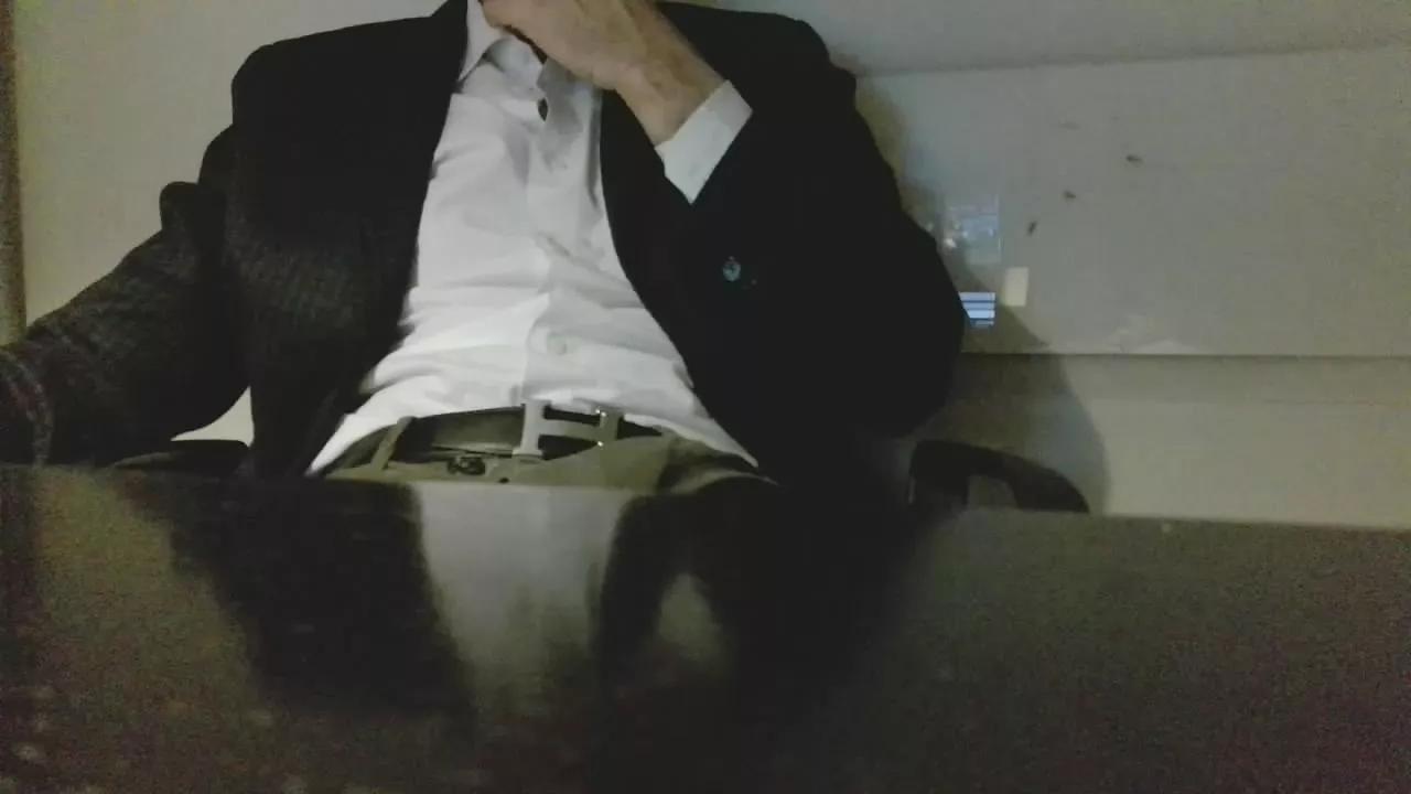 Ungoi webcams show profile image 