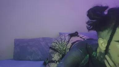 Uwuumu from Cam4