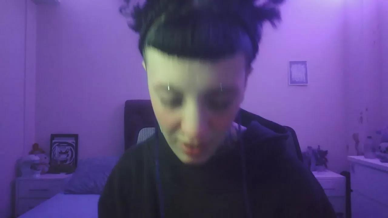 Uwuumu from Cam4