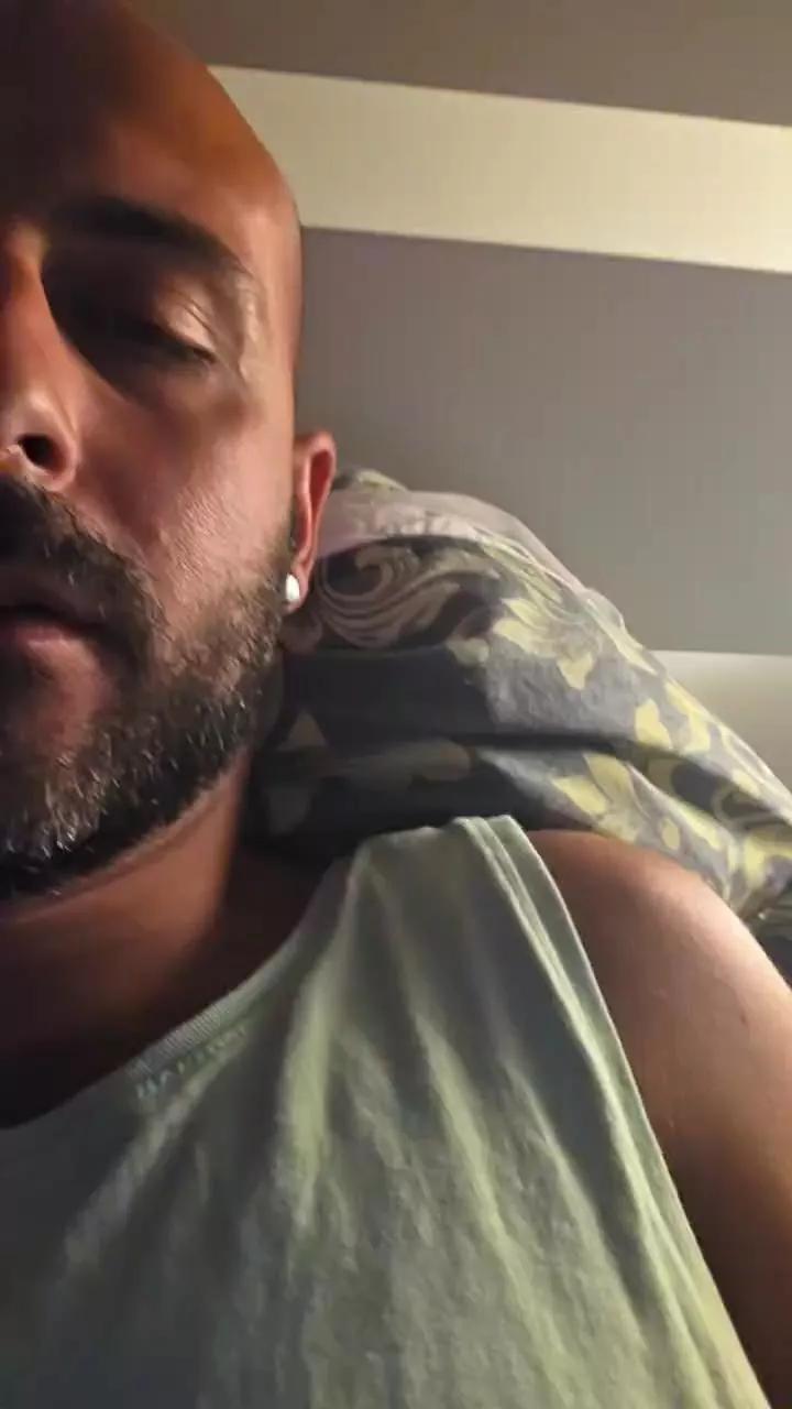 VinnyBad from Cam4
