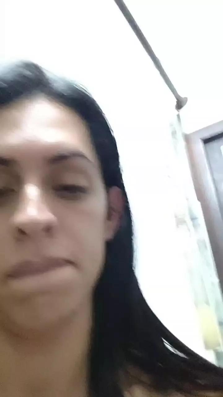 VittoriaLmbrdi from Cam4