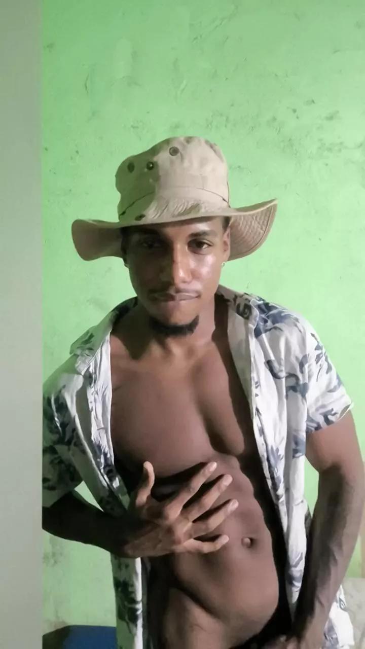 Vtnao22 webcams show profile image 