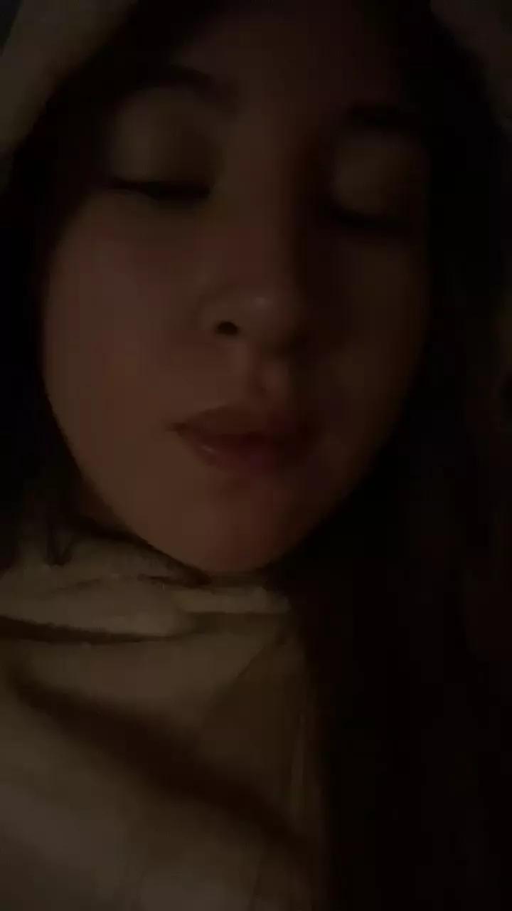 Vvleskv from Cam4