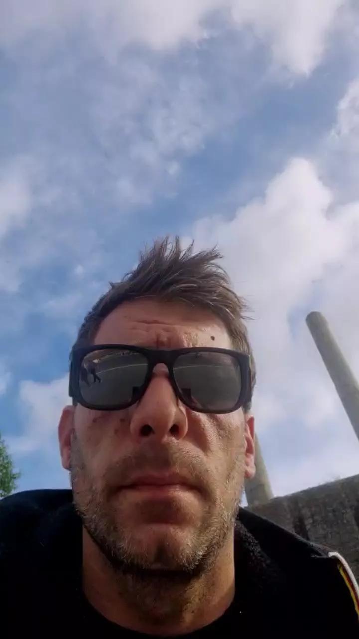 Worriors1989 from Cam4