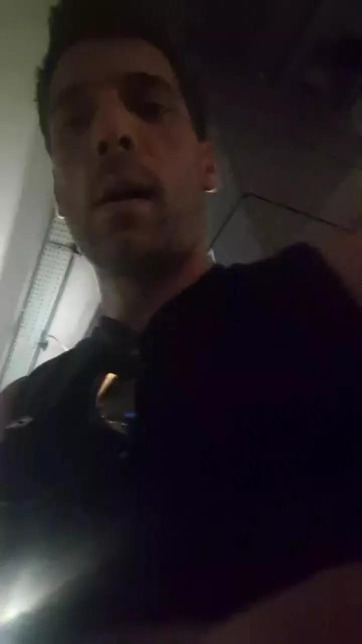 Worriors1989 from Cam4