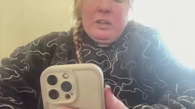 XAureLyonX webcams show profile image 