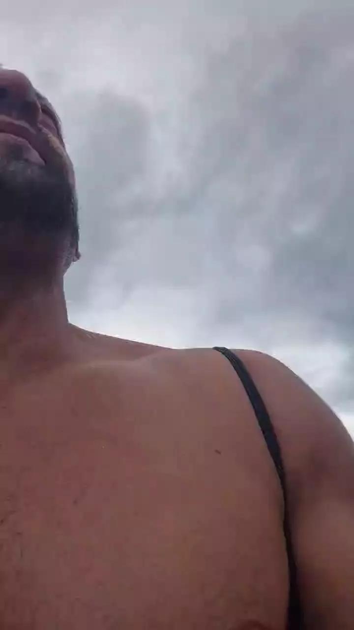 Yann_valencia webcams show profile image 