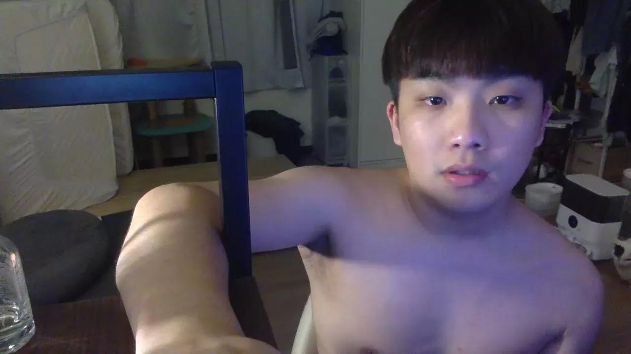 Yao69mm webcams show profile image 