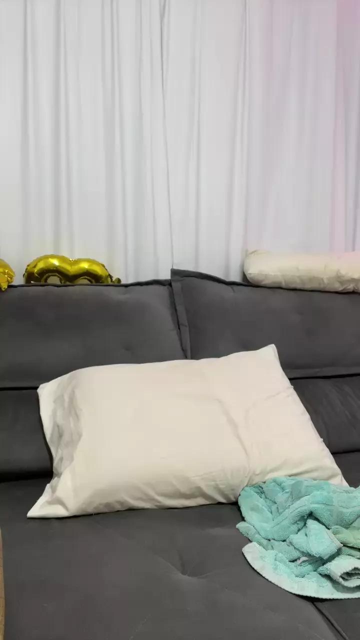 Yeneferbrazil from Cam4