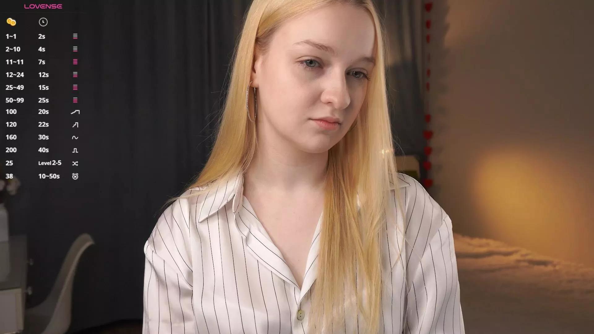 YokoMassena from Cam4