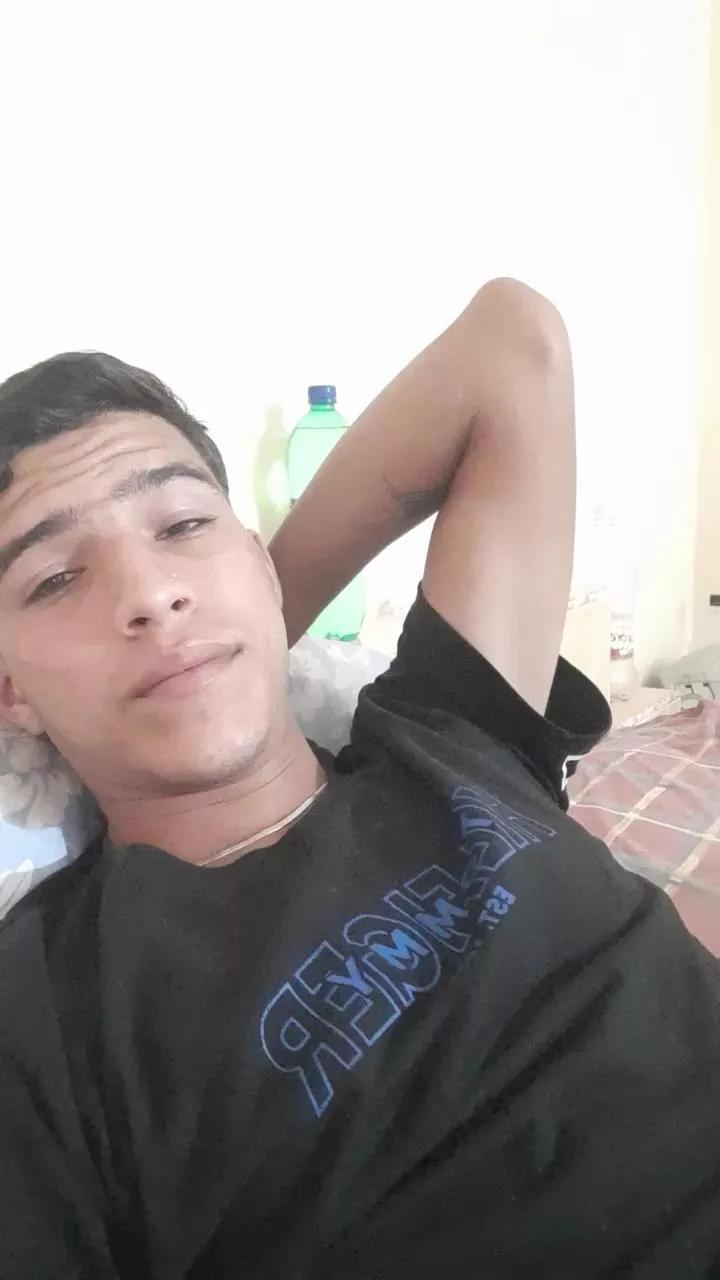 Your_latin_cock webcams show profile image 