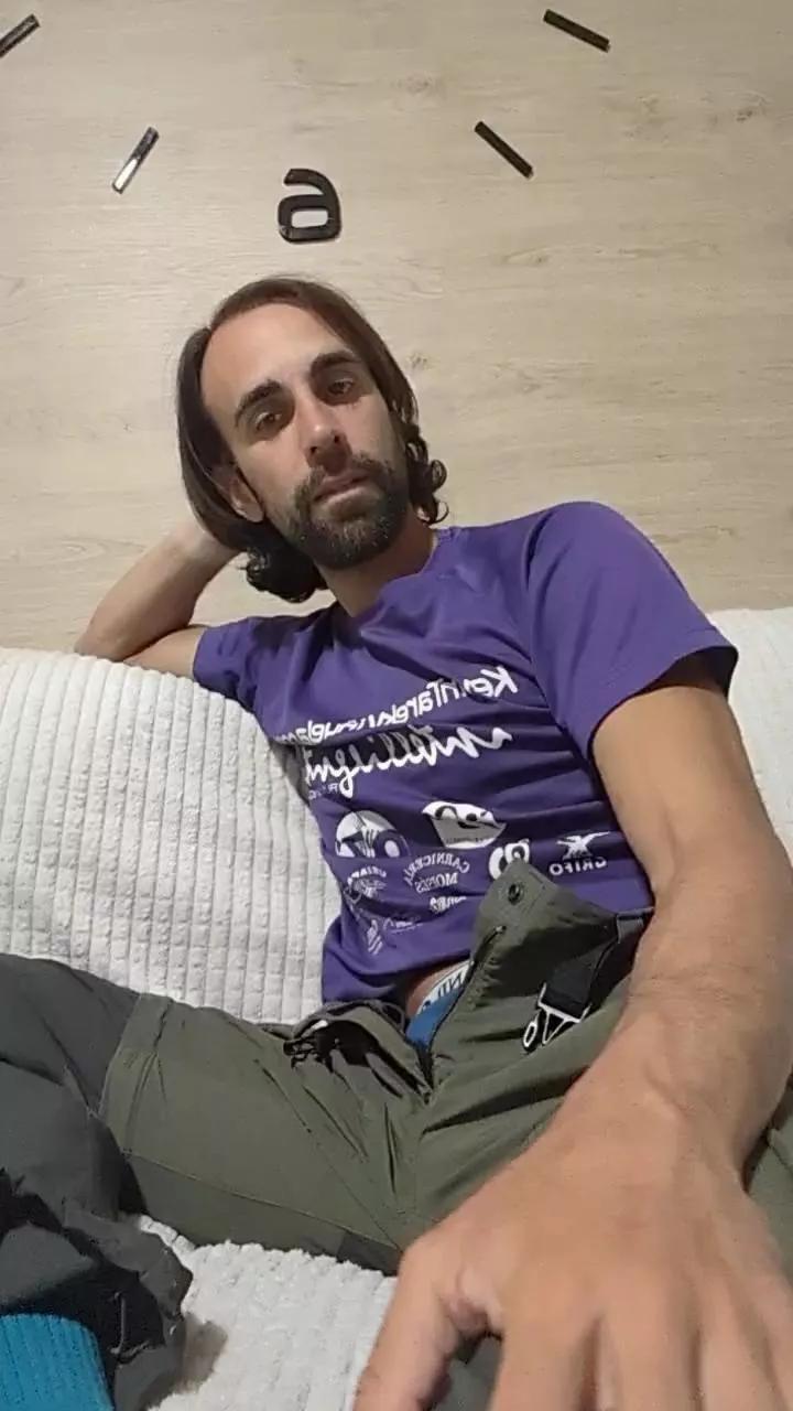 Zeusray22 webcams show profile image 