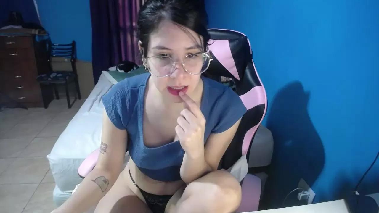 zzwei7 from Cam4