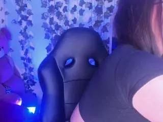 adhara-wlliams from CamSoda