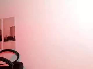 alaia-cute from CamSoda