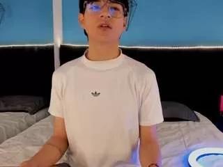 aleaurarashi from CamSoda