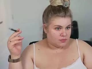allybabyy from CamSoda