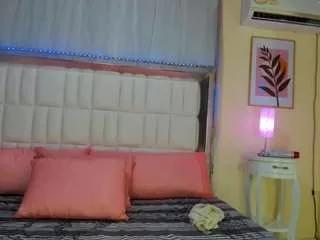 almasaennz from CamSoda
