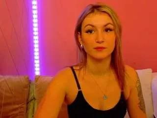 anaayss from CamSoda