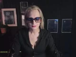 annaqueenmuse from CamSoda