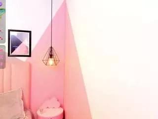 annia-paris from CamSoda