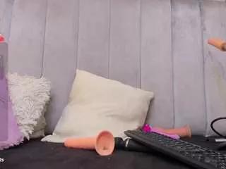 anya-belth from CamSoda