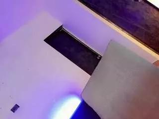 Apriljades18 webcams show profile image 
