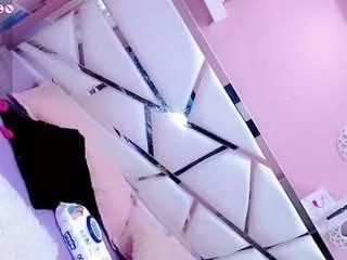 ariia-janee from CamSoda
