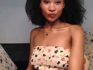 asianbaddie from CamSoda