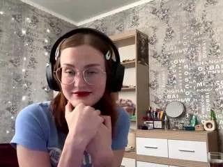 Audreyviau webcams show profile image 