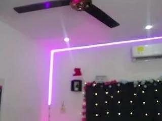 avalodge from CamSoda