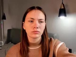 azaleemoeller from CamSoda