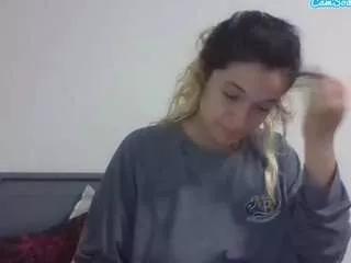 babydxll from CamSoda