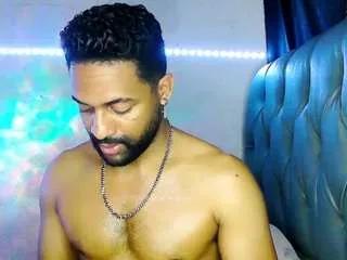bbcblackhot33 from CamSoda
