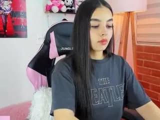bellahunterr from CamSoda